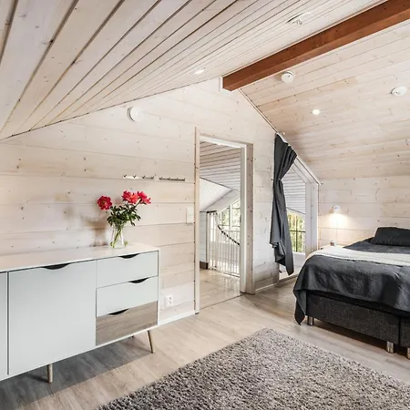 Artic By Hilla *